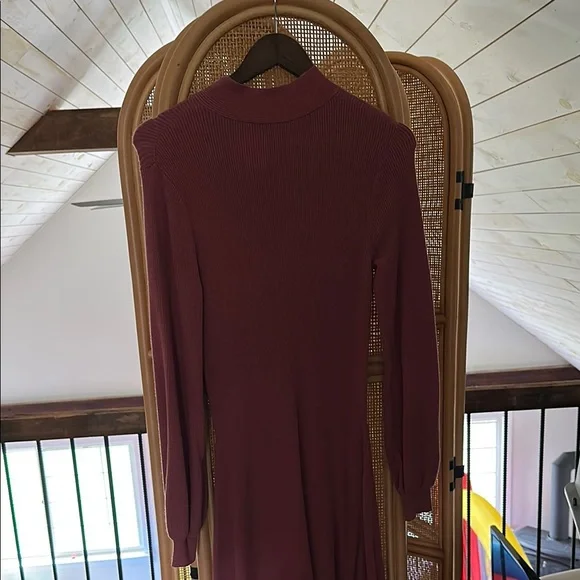 Gal Meets Glam Red Sheath Dress with Bishop Sleeves - Picture 4 of 4